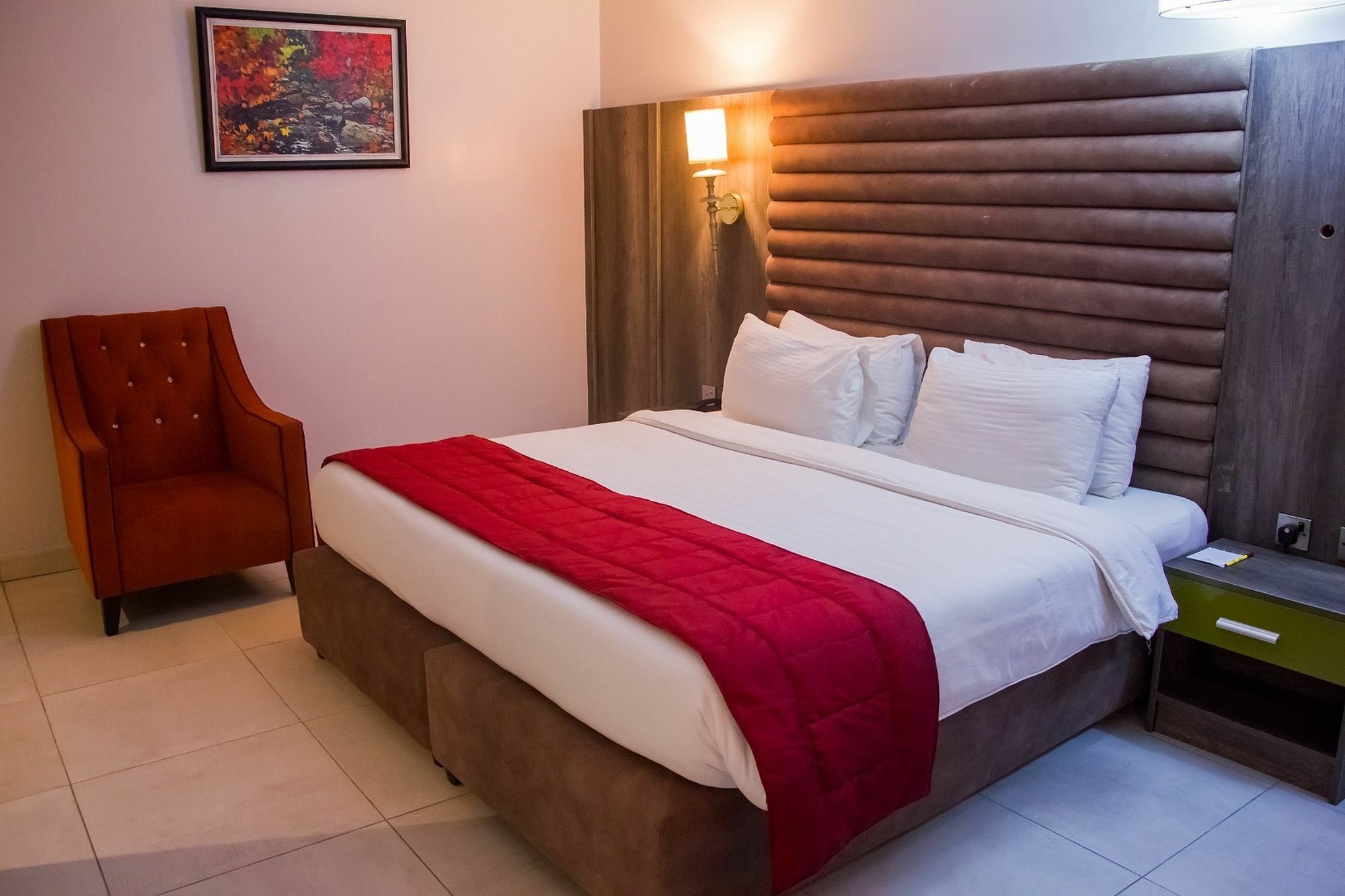 Glee Hotel Aliayabiagba Ngoại thất bức ảnh