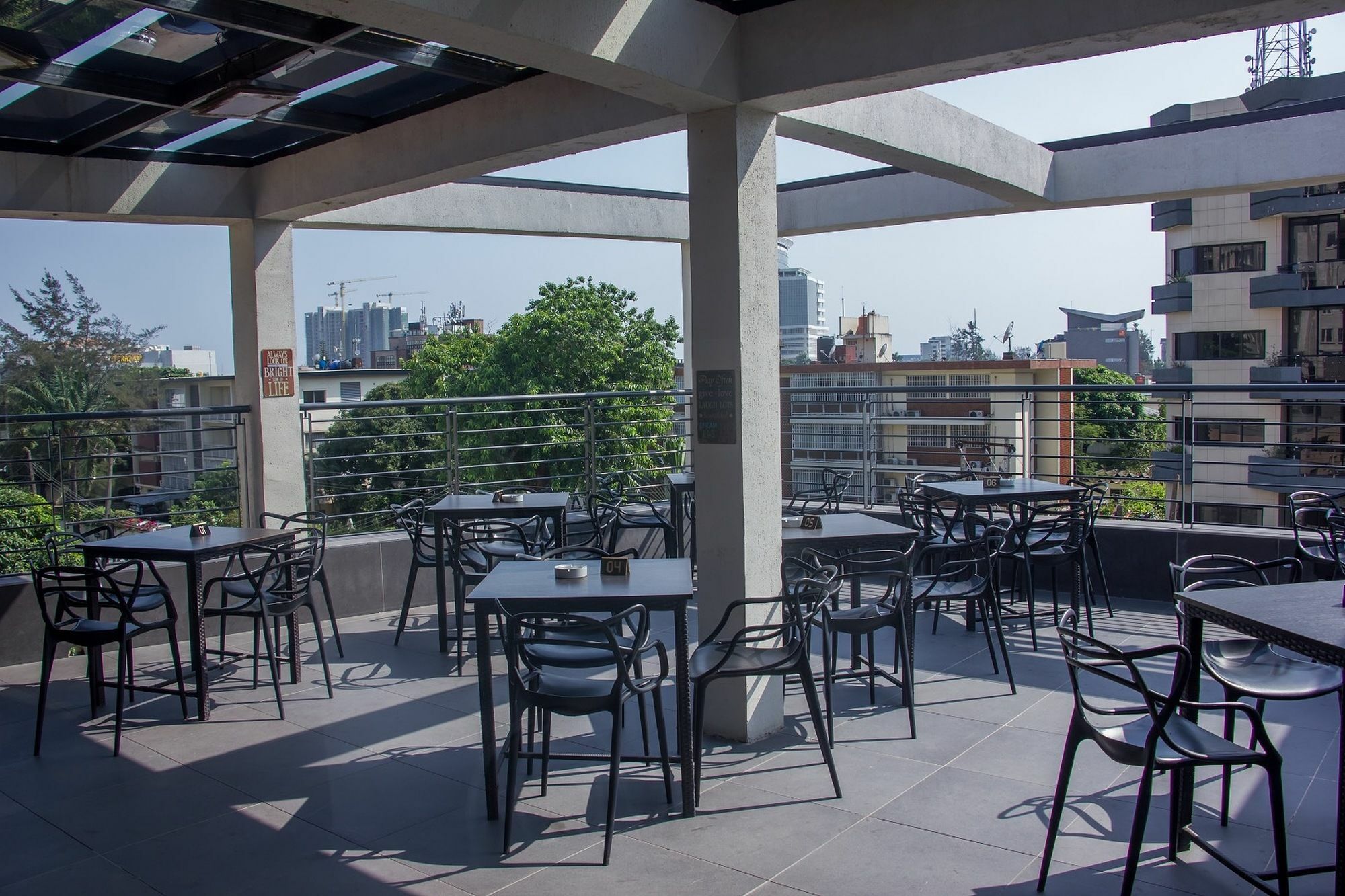 Glee Hotel Aliayabiagba Ngoại thất bức ảnh