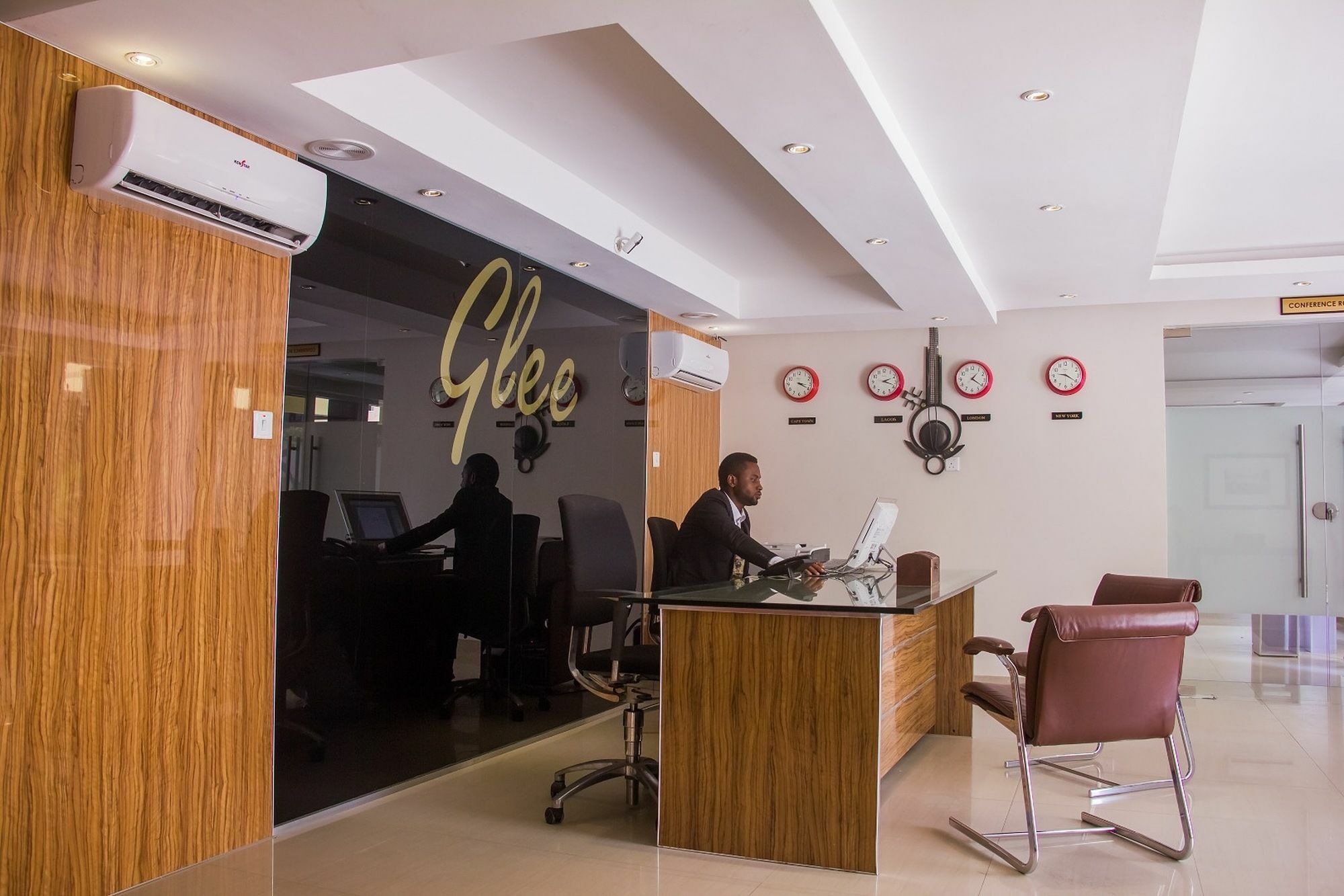 Glee Hotel Aliayabiagba Ngoại thất bức ảnh